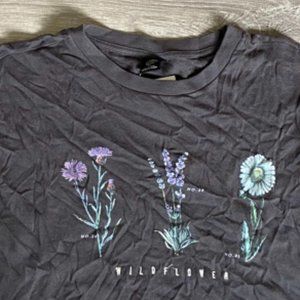NWT Urban Outfitters Wildflower Cropped Top